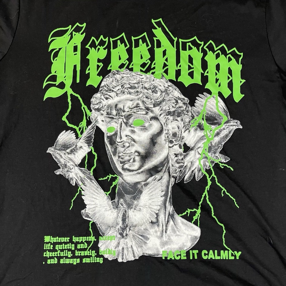 NWT ROMWE T-Shirt Size Small Oversized BLACK Tee GREEN Graphic Freedom Shirt - Picture 2 of 6